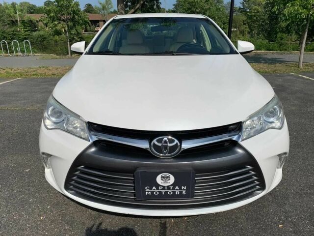 Белый Тойота Камри, объемом двигателя 2.5 л и пробегом 71 тыс. км за 3100 $, фото 1 на Automoto.ua