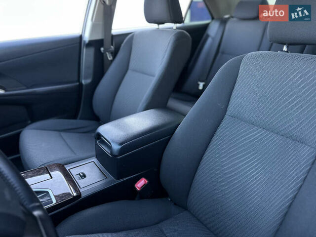 Белый Тойота Камри, объемом двигателя 2.49 л и пробегом 172 тыс. км за 16700 $, фото 17 на Automoto.ua