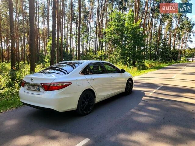 Белый Тойота Камри, объемом двигателя 2.5 л и пробегом 204 тыс. км за 13000 $, фото 21 на Automoto.ua