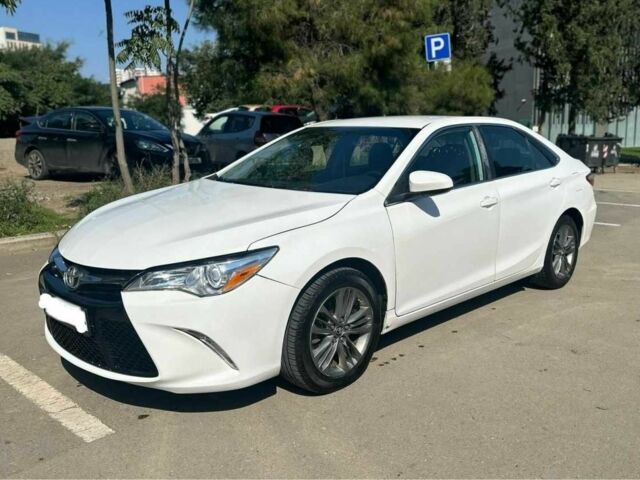 Білий Тойота Камрі, об'ємом двигуна 0 л та пробігом 153 тис. км за 9000 $, фото 2 на Automoto.ua