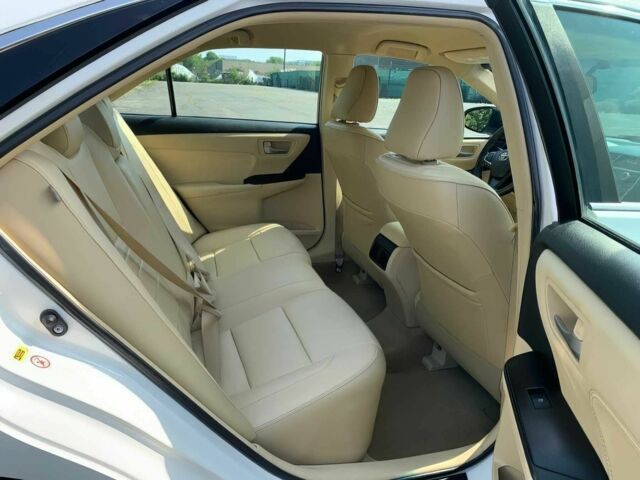 Белый Тойота Камри, объемом двигателя 2.5 л и пробегом 71 тыс. км за 3100 $, фото 11 на Automoto.ua