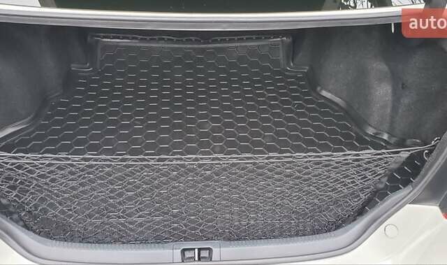 Белый Тойота Камри, объемом двигателя 2.5 л и пробегом 283 тыс. км за 15800 $, фото 21 на Automoto.ua