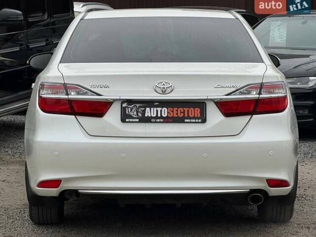 Белый Тойота Камри, объемом двигателя 2.49 л и пробегом 197 тыс. км за 16900 $, фото 9 на Automoto.ua