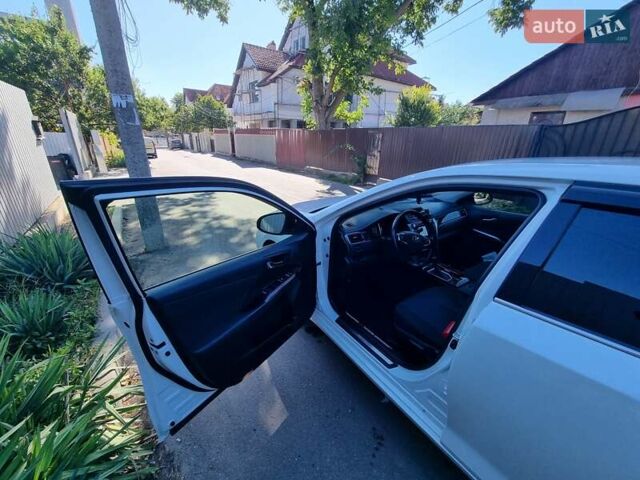 Білий Тойота Камрі, об'ємом двигуна 2.49 л та пробігом 87 тис. км за 16500 $, фото 5 на Automoto.ua