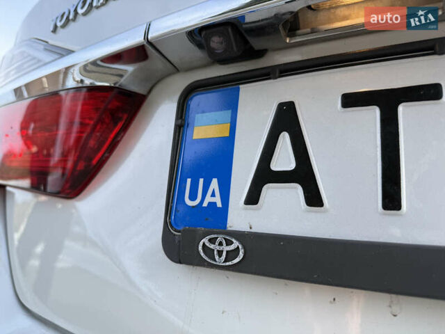Білий Тойота Камрі, об'ємом двигуна 2.49 л та пробігом 185 тис. км за 14500 $, фото 13 на Automoto.ua