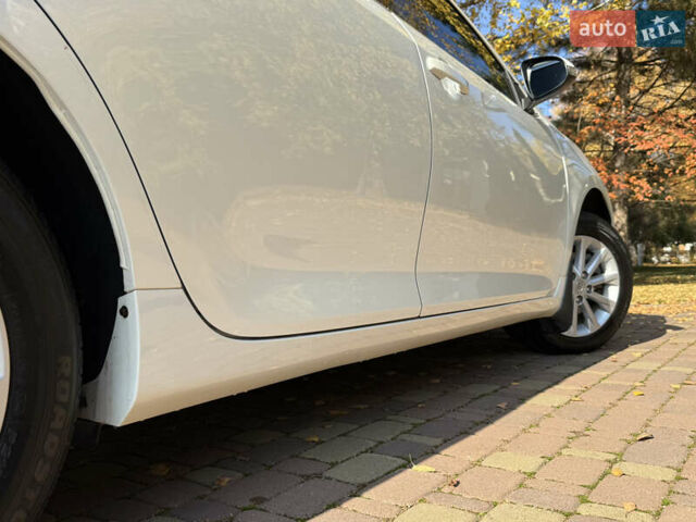 Тойота Камри 2016 в Харькове на Automoto.ua Белый Тойота Камри, объемом двигателя 2.49 л и пробегом 190 тыс. км за 16999 $, фото 30 на Automoto.ua