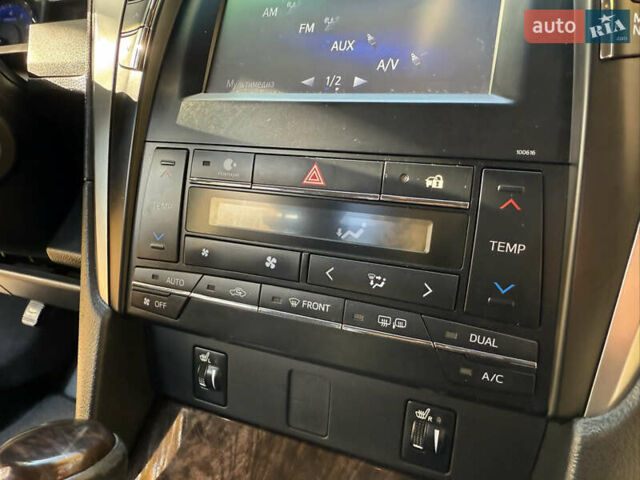 Тойота Камри 2016 в Харькове на Automoto.ua Белый Тойота Камри, объемом двигателя 2.49 л и пробегом 190 тыс. км за 16999 $, фото 16 на Automoto.ua