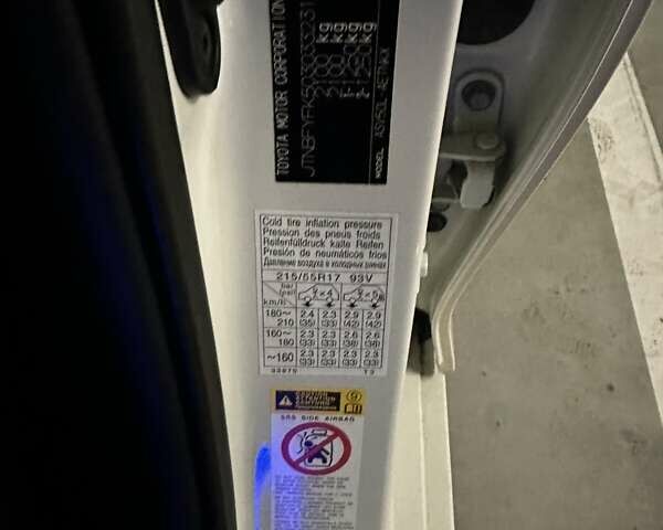 Белый Тойота Камри, объемом двигателя 2.49 л и пробегом 187 тыс. км за 16700 $, фото 11 на Automoto.ua