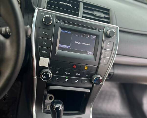 Белый Тойота Камри, объемом двигателя 2.5 л и пробегом 204 тыс. км за 13000 $, фото 11 на Automoto.ua