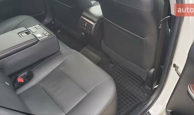 Белый Тойота Камри, объемом двигателя 2.5 л и пробегом 283 тыс. км за 15800 $, фото 15 на Automoto.ua