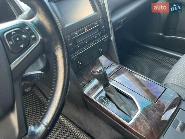 Білий Тойота Камрі, об'ємом двигуна 2.5 л та пробігом 198 тис. км за 15500 $, фото 18 на Automoto.ua