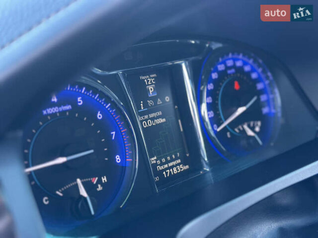 Белый Тойота Камри, объемом двигателя 2.49 л и пробегом 172 тыс. км за 16700 $, фото 12 на Automoto.ua