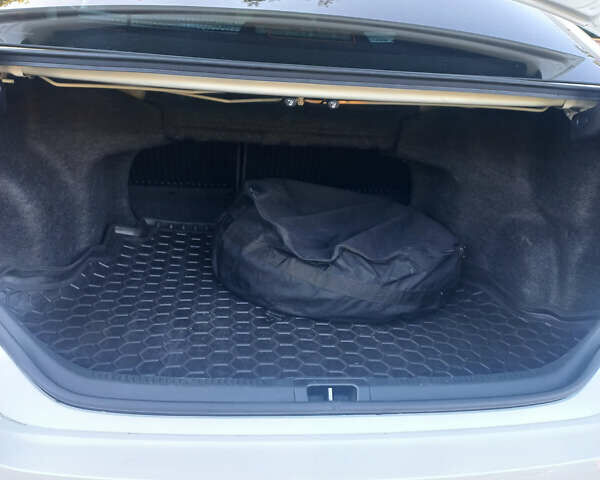 Білий Тойота Камрі, об'ємом двигуна 2.5 л та пробігом 93 тис. км за 16850 $, фото 11 на Automoto.ua