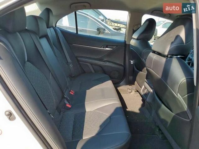 Тойота Камри 2017 в Днепре (Днепропетровске) на Automoto.ua Белый Тойота Камри, объемом двигателя 0 л и пробегом 94 тыс. км за 5845 $, фото 9 на Automoto.ua