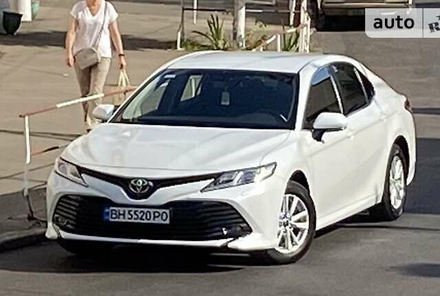 Білий Тойота Камрі, об'ємом двигуна 2.49 л та пробігом 75 тис. км за 22900 $, фото 5 на Automoto.ua