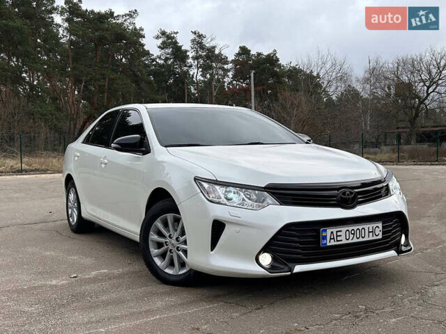 Белый Тойота Камри, объемом двигателя 2.49 л и пробегом 119 тыс. км за 20555 $, фото 73 на Automoto.ua