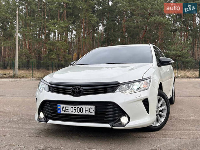 Белый Тойота Камри, объемом двигателя 2.49 л и пробегом 119 тыс. км за 20555 $, фото 70 на Automoto.ua