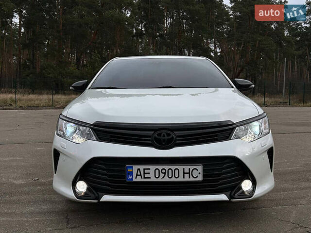 Белый Тойота Камри, объемом двигателя 2.49 л и пробегом 119 тыс. км за 20555 $, фото 69 на Automoto.ua