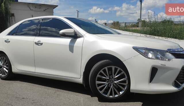 Білий Тойота Камрі, об'ємом двигуна 2.5 л та пробігом 194 тис. км за 19900 $, фото 12 на Automoto.ua