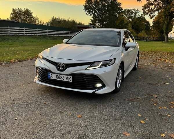 Белый Тойота Камри, объемом двигателя 2.49 л и пробегом 150 тыс. км за 21000 $, фото 12 на Automoto.ua