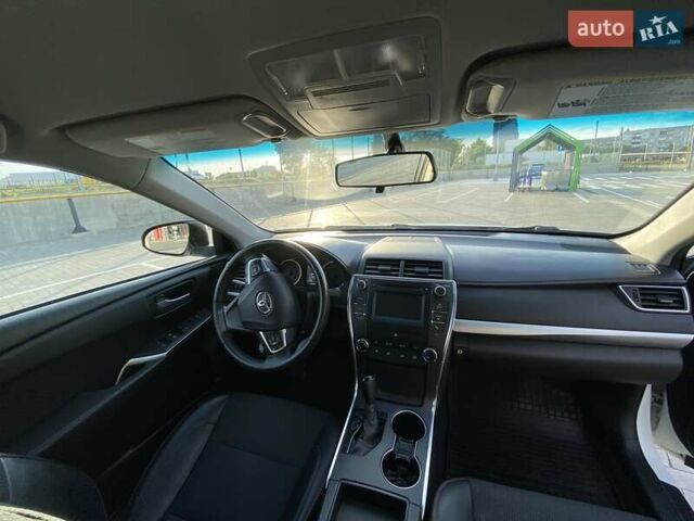 Белый Тойота Камри, объемом двигателя 2.4 л и пробегом 105 тыс. км за 17000 $, фото 15 на Automoto.ua