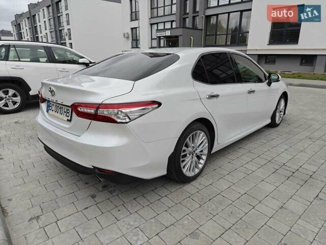 Білий Тойота Камрі, об'ємом двигуна 2.49 л та пробігом 199 тис. км за 22500 $, фото 4 на Automoto.ua