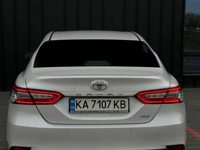 Белый Тойота Камри, объемом двигателя 2.5 л и пробегом 159 тыс. км за 17800 $, фото 10 на Automoto.ua