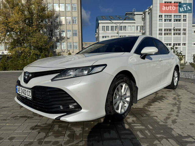 Белый Тойота Камри, объемом двигателя 2.49 л и пробегом 122 тыс. км за 21400 $, фото 8 на Automoto.ua