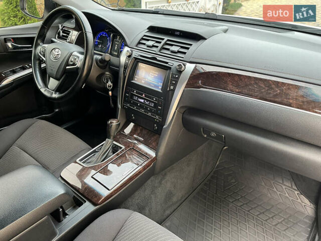 Білий Тойота Камрі, об'ємом двигуна 2.49 л та пробігом 165 тис. км за 15900 $, фото 29 на Automoto.ua