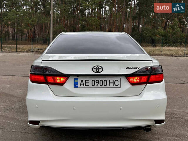 Белый Тойота Камри, объемом двигателя 2.49 л и пробегом 119 тыс. км за 20555 $, фото 58 на Automoto.ua