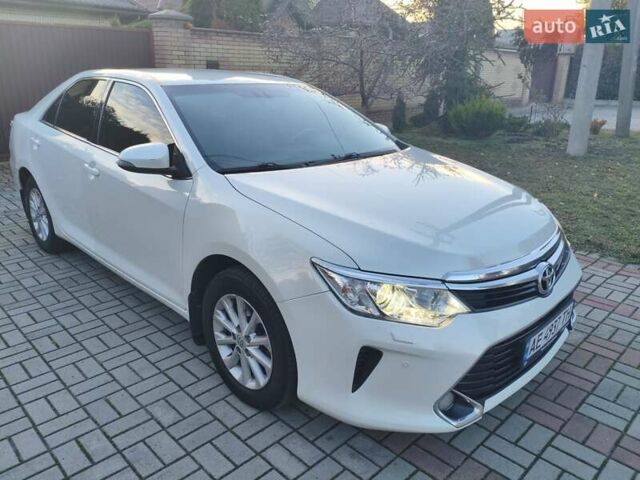 Белый Тойота Камри, объемом двигателя 2.49 л и пробегом 169 тыс. км за 16500 $, фото 3 на Automoto.ua
