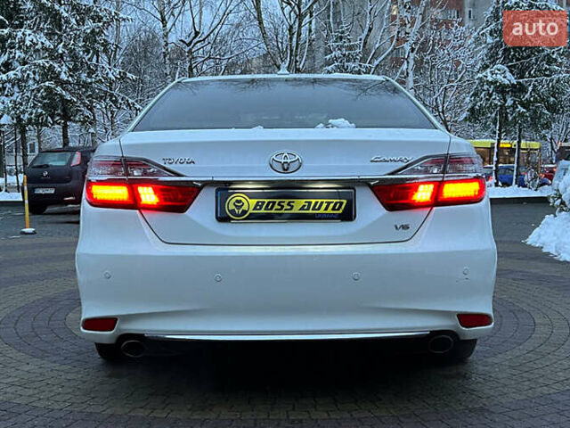 Білий Тойота Камрі, об'ємом двигуна 3.46 л та пробігом 148 тис. км за 20800 $, фото 5 на Automoto.ua