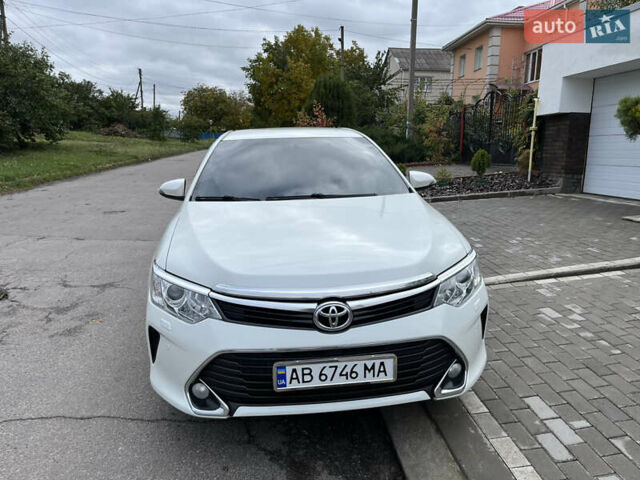 Белый Тойота Камри, объемом двигателя 2.49 л и пробегом 167 тыс. км за 16800 $, фото 16 на Automoto.ua