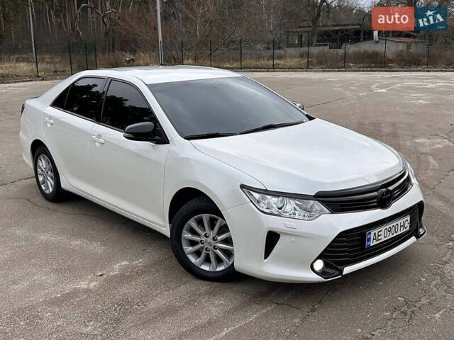 Белый Тойота Камри, объемом двигателя 2.49 л и пробегом 119 тыс. км за 20555 $, фото 60 на Automoto.ua
