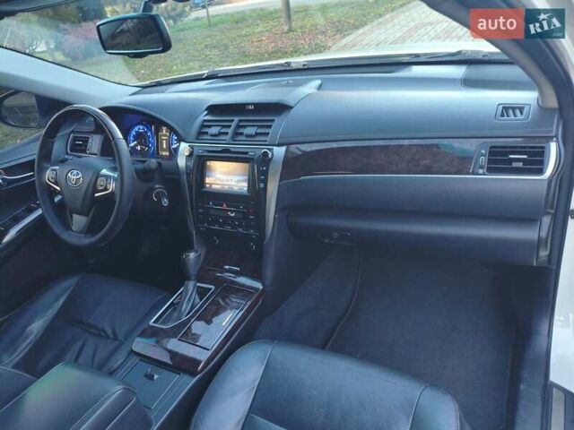 Белый Тойота Камри, объемом двигателя 2.49 л и пробегом 169 тыс. км за 16500 $, фото 17 на Automoto.ua