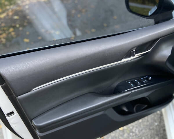 Білий Тойота Камрі, об'ємом двигуна 2.49 л та пробігом 150 тис. км за 21999 $, фото 17 на Automoto.ua