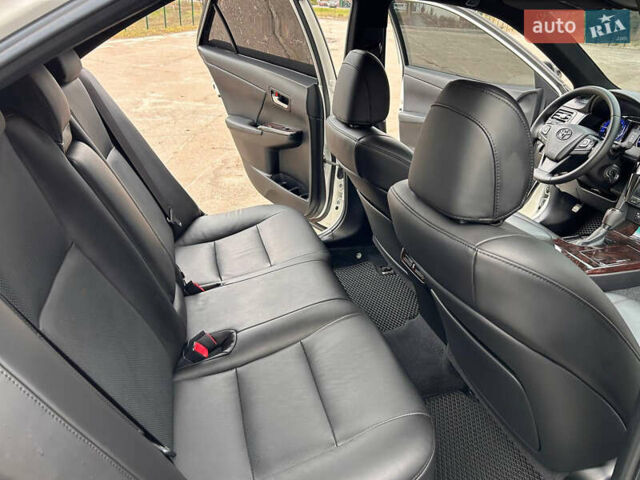 Белый Тойота Камри, объемом двигателя 2.49 л и пробегом 119 тыс. км за 20555 $, фото 12 на Automoto.ua