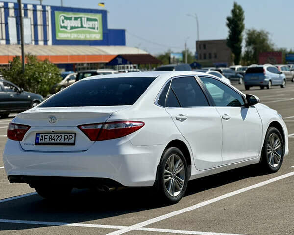 Белый Тойота Камри, объемом двигателя 2.49 л и пробегом 151 тыс. км за 14700 $, фото 6 на Automoto.ua
