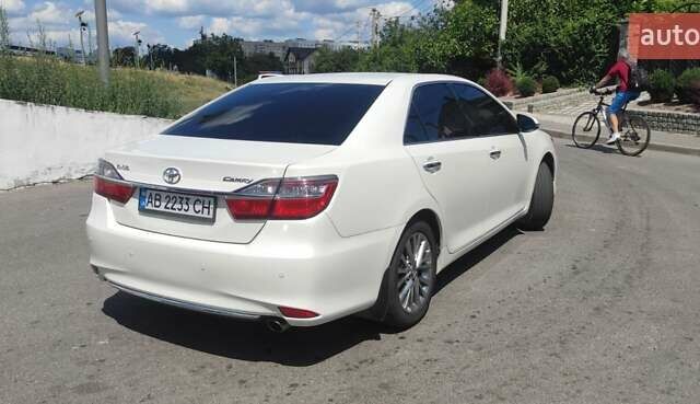 Білий Тойота Камрі, об'ємом двигуна 2.5 л та пробігом 194 тис. км за 19900 $, фото 16 на Automoto.ua