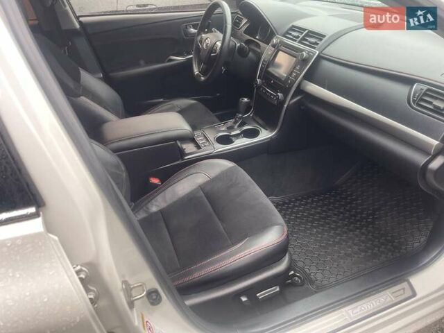 Белый Тойота Камри, объемом двигателя 2.5 л и пробегом 158 тыс. км за 15900 $, фото 28 на Automoto.ua