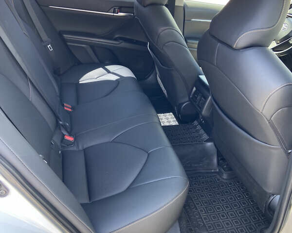 Білий Тойота Камрі, об'ємом двигуна 2.5 л та пробігом 187 тис. км за 21900 $, фото 6 на Automoto.ua