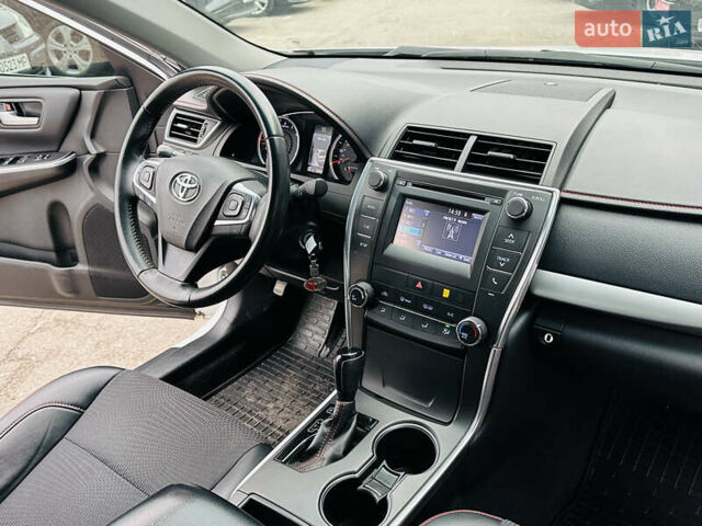 Белый Тойота Камри, объемом двигателя 2.5 л и пробегом 93 тыс. км за 16499 $, фото 34 на Automoto.ua