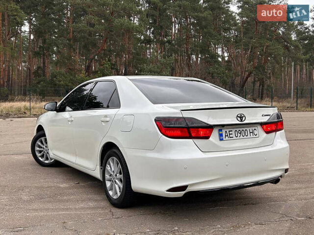 Белый Тойота Камри, объемом двигателя 2.49 л и пробегом 119 тыс. км за 20555 $, фото 45 на Automoto.ua