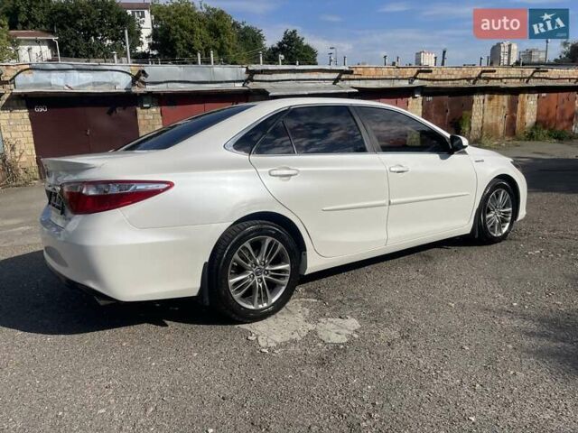 Белый Тойота Камри, объемом двигателя 2.5 л и пробегом 158 тыс. км за 16300 $, фото 21 на Automoto.ua