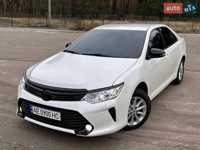 Белый Тойота Камри, объемом двигателя 2.49 л и пробегом 119 тыс. км за 20555 $, фото 72 на Automoto.ua