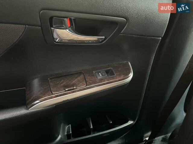 Белый Тойота Камри, объемом двигателя 2.49 л и пробегом 167 тыс. км за 16800 $, фото 14 на Automoto.ua