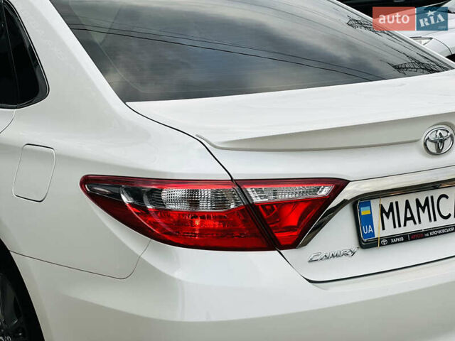 Белый Тойота Камри, объемом двигателя 2.5 л и пробегом 93 тыс. км за 16499 $, фото 14 на Automoto.ua