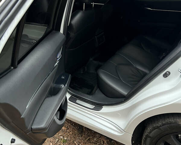 Белый Тойота Камри, объемом двигателя 2.49 л и пробегом 152 тыс. км за 21000 $, фото 21 на Automoto.ua