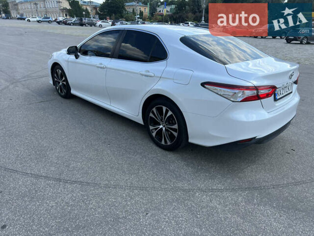Білий Тойота Камрі, об'ємом двигуна 2.49 л та пробігом 139 тис. км за 21000 $, фото 10 на Automoto.ua