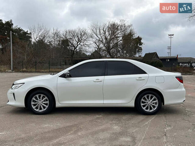 Белый Тойота Камри, объемом двигателя 2.49 л и пробегом 119 тыс. км за 20555 $, фото 33 на Automoto.ua